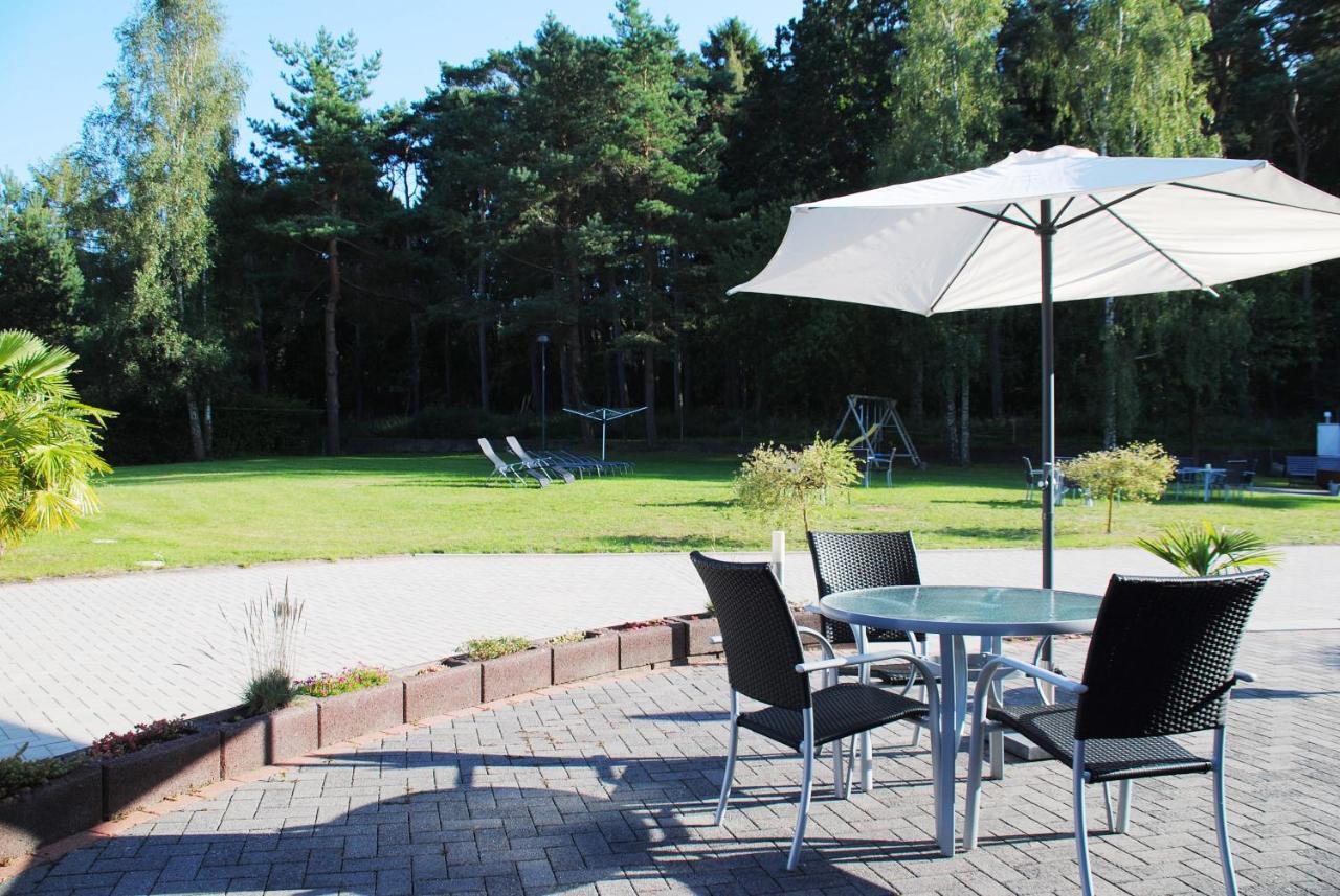 Appartementanlage-Ferienwohnungen Weisse Moewe Sassnitz Exterior photo